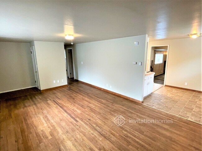 Foto del edificio - 2206 Rainier Ave