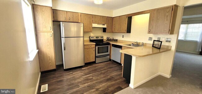 Building Photo - 634 Glynlee Ct