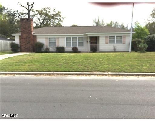 Primary Photo - 1765 Ridgeway Dr