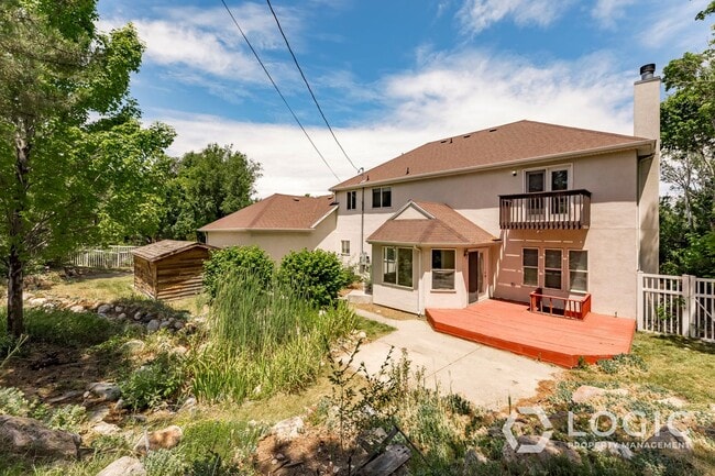 Building Photo - Beautiful Home in Excellent Sandy Location!