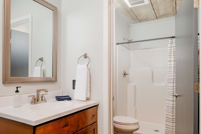 Foto del edificio - 219 S Badger Ave