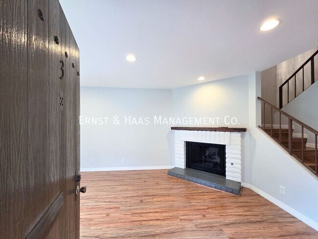 Foto del edificio - 3701 Country Club Dr