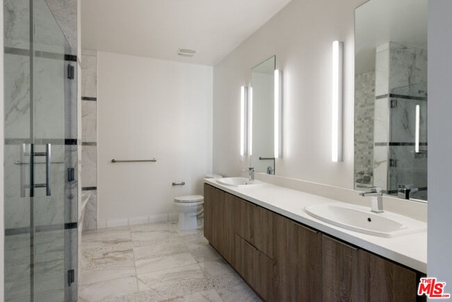 Foto del edificio - 3425 W Olive Ave