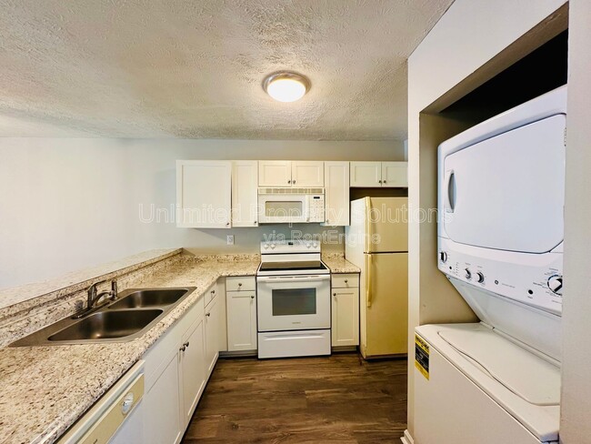 Foto del edificio - 209 Sunn Aire Ct