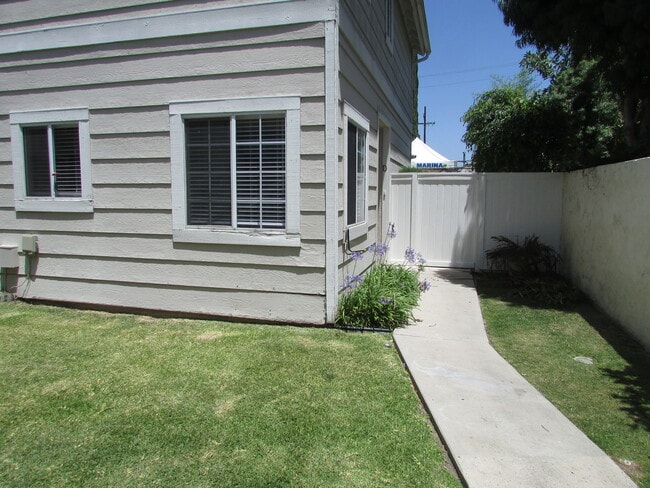 Front View - 4031 Franklin Ave