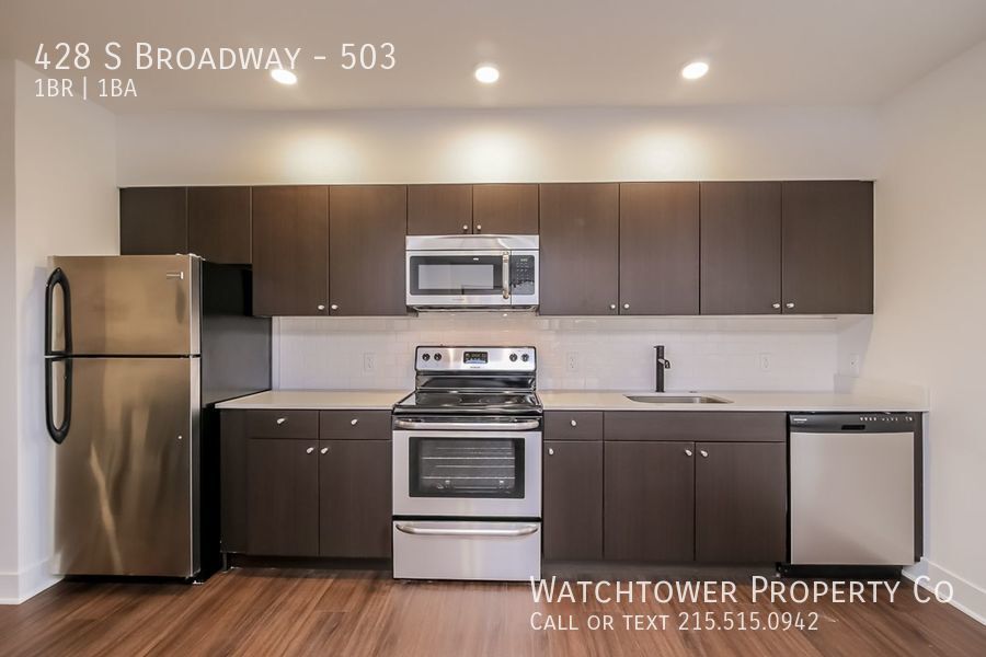 Foto principal - Available 1/1/2023 - Stunning 1 bedroom wi...