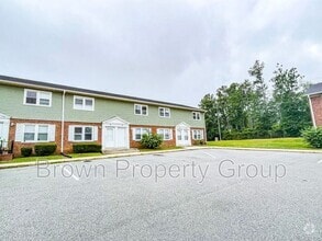 Building Photo - 2113 Grand Prix Dr