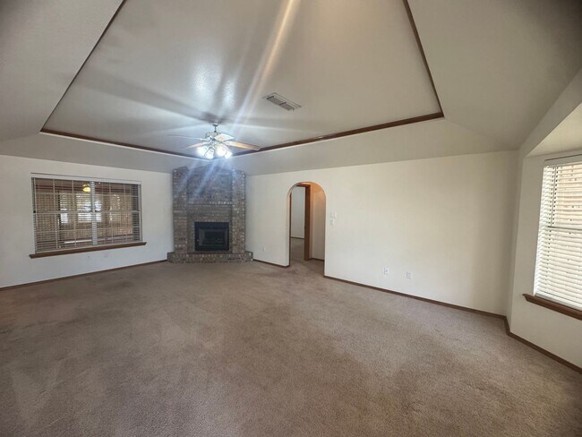 Foto del edificio - 3Bd 2Bth Home in the Sought-after Colonial...