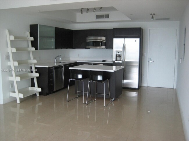 Foto del edificio - 90 SW 3rd St