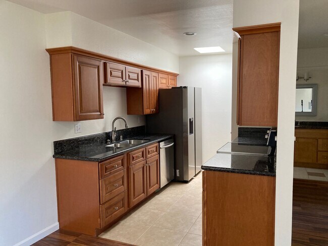 Building Photo - One Bedroom One Bath La Goleta Condo - Clo...
