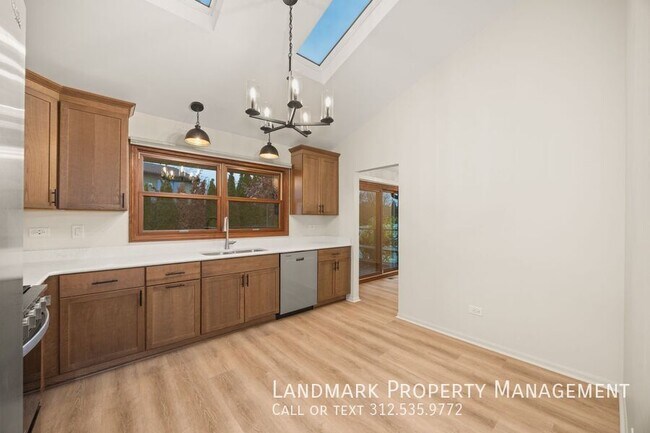 Foto del edificio - 409 Sara Ave