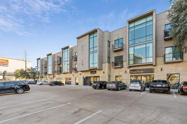 Building Photo - 5320 E Mockingbird Ln