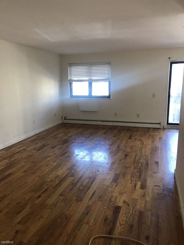 Building Photo - 1 br, 1 bath  - 35 Odell Ave