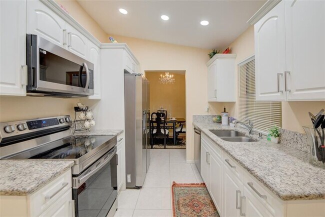 Foto del edificio - 9039 NW 21st Ct