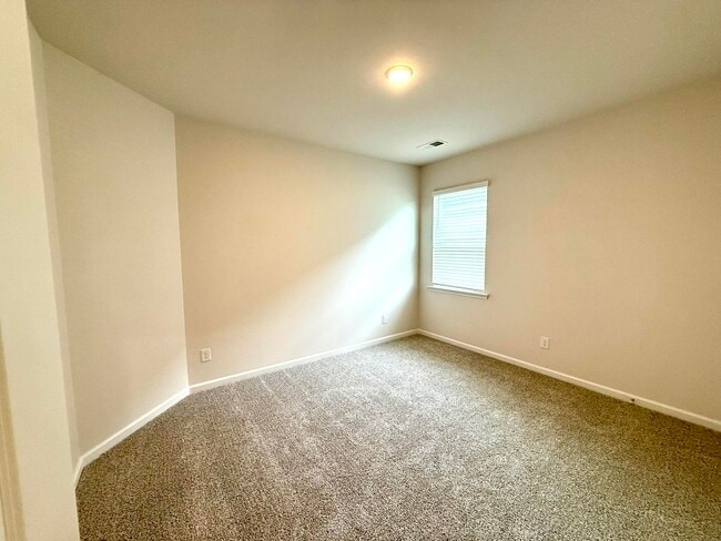 Building Photo - 9068 Malahide Ln