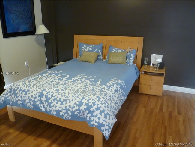 Building Photo - 2 br, 2 bath Condo - Catalonia Condo