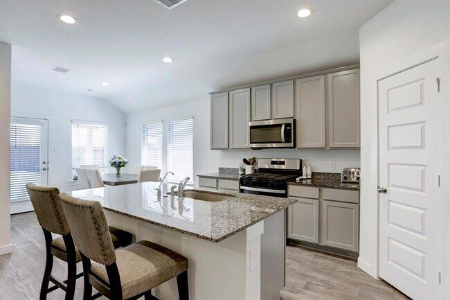 Foto del edificio - 4003 Beltingham Bend Wy