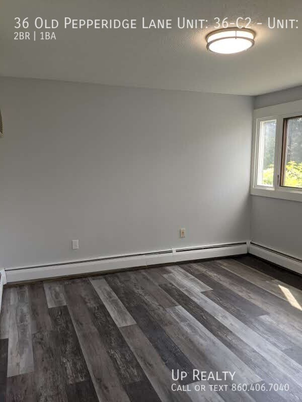 Foto del edificio - 36 Old Pepperidge Ln