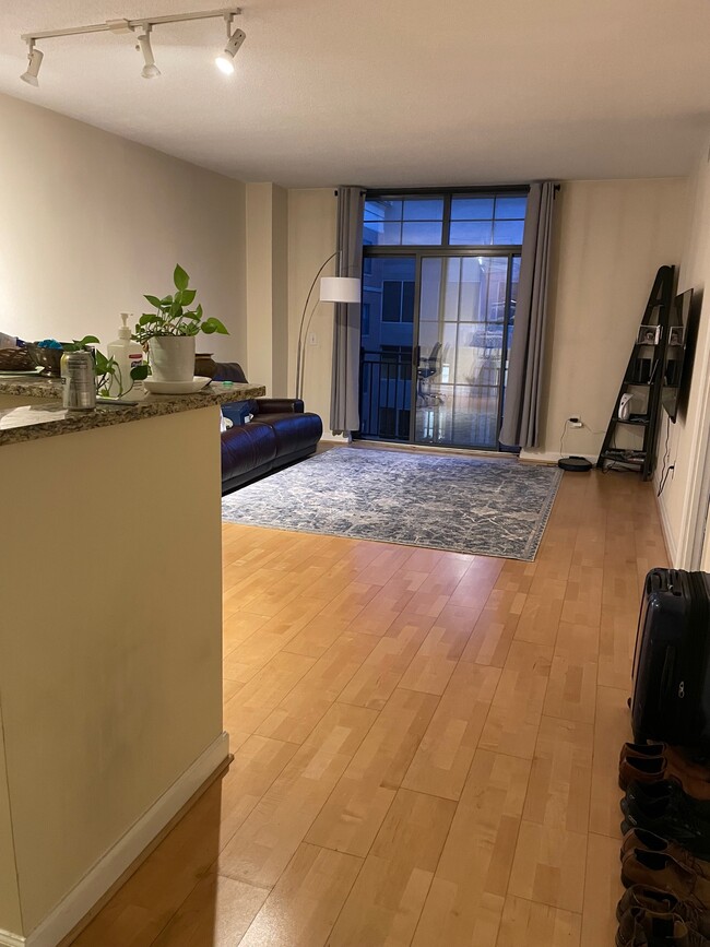 Foto del edificio - 1111 25th St NW