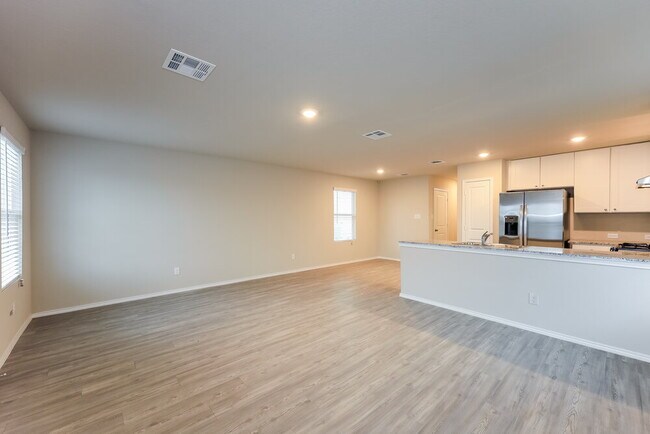 Foto del edificio - 7346 Cultivator Way