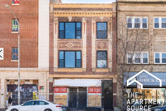 Photo - 2620 N Milwaukee Ave Apartment