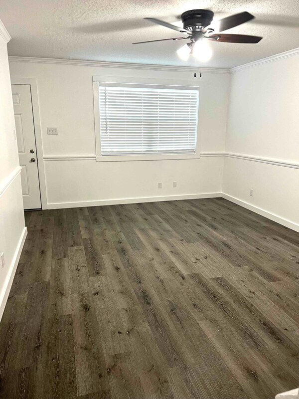 Building Photo - 2505 Redwood Ct