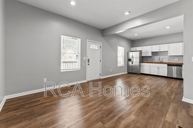 Foto del edificio - 118 N State Ave