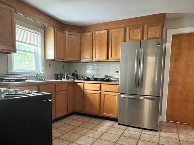 Building Photo - 4 Mangano Ct