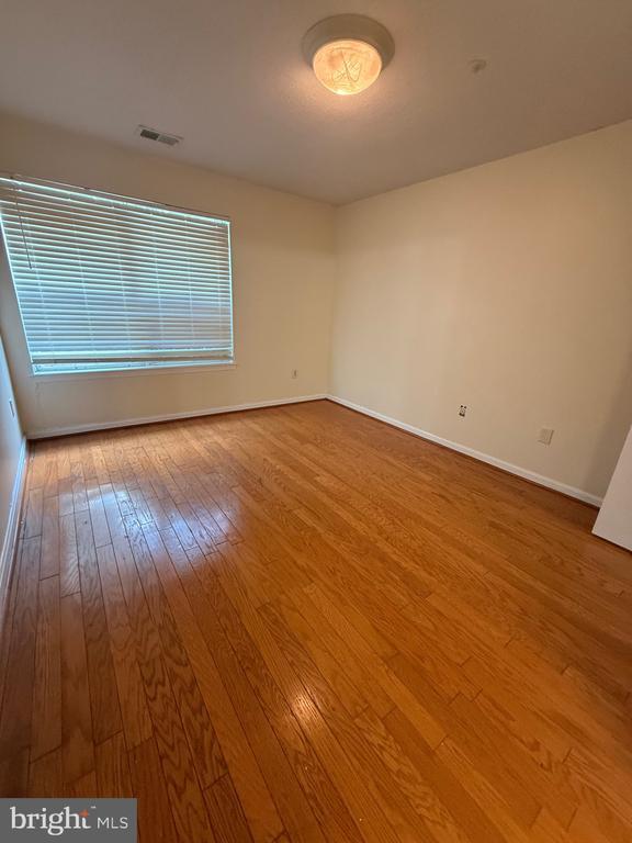 Foto del edificio - 14203 Wolf Creek Pl