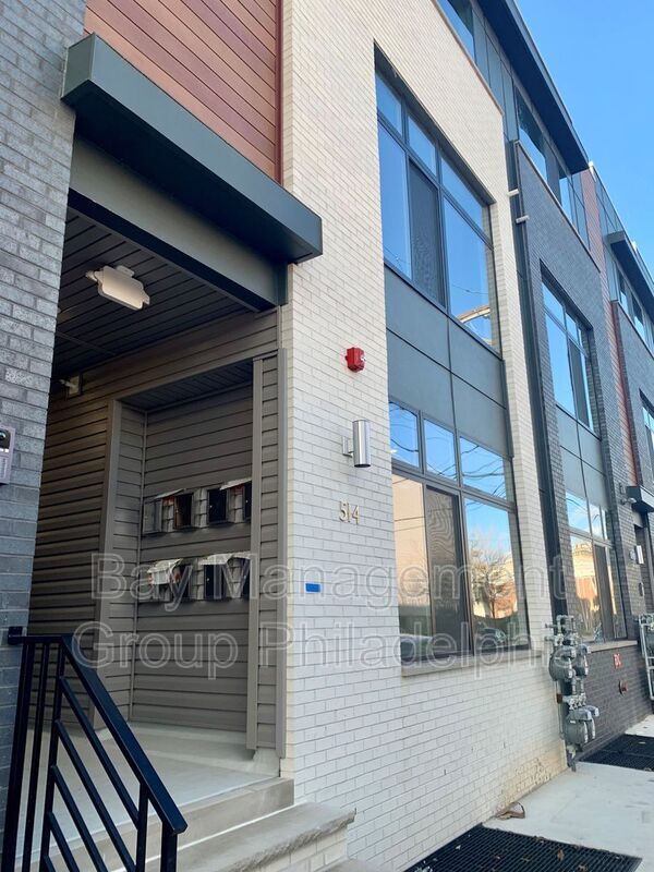 Building Photo - 514 W Montgomery Ave
