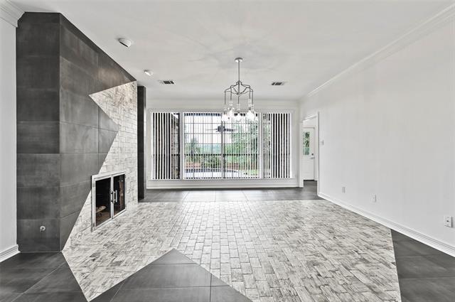 Building Photo - 545 Oak Hill Dr