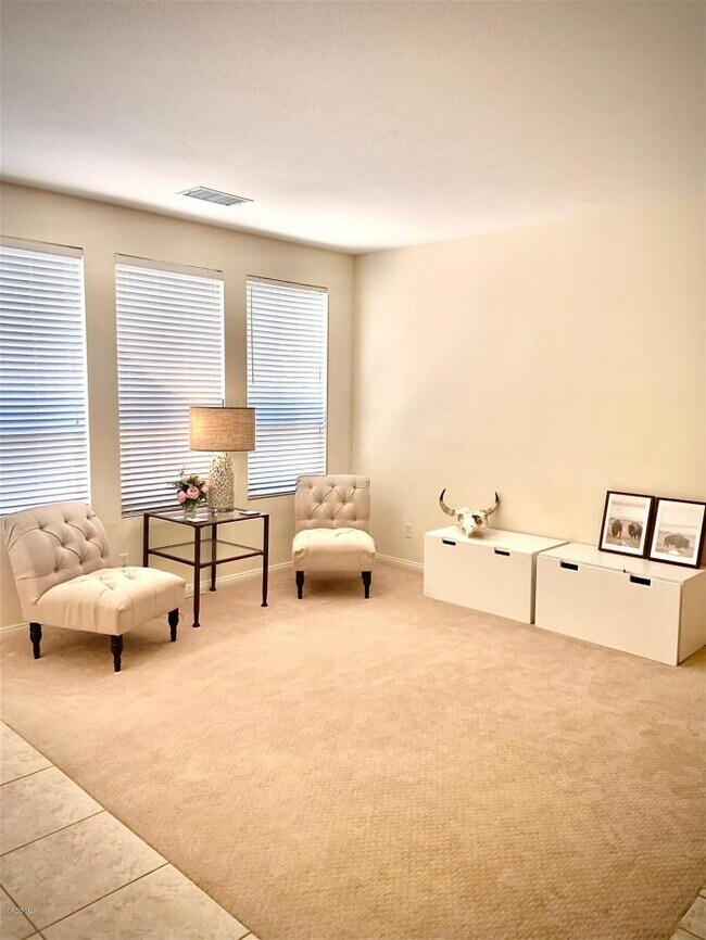 Building Photo - 4 bedroom in Newbury Park CA 91320