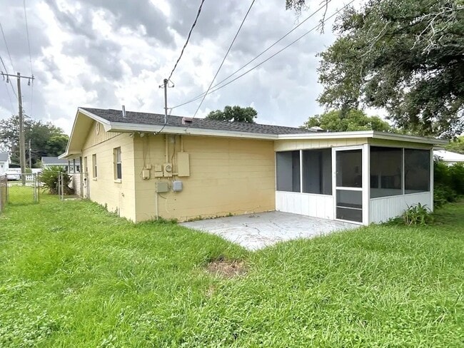 Foto del edificio - 3120 Florida Ave S
