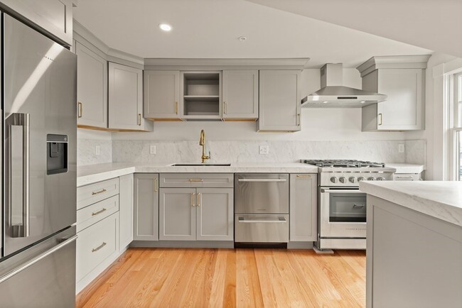 Foto del edificio - 32 Beacon St