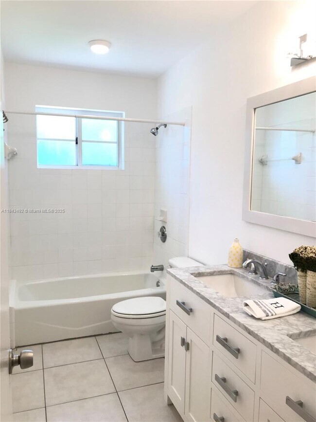 Foto del edificio - 10525 SW 77th Ct
