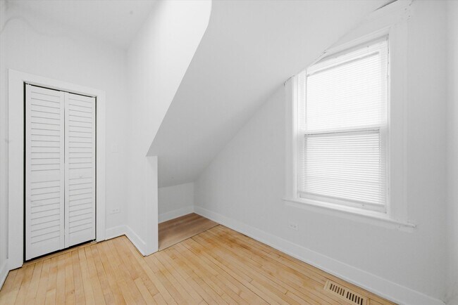 Building Photo - 2345 W 23rd Pl