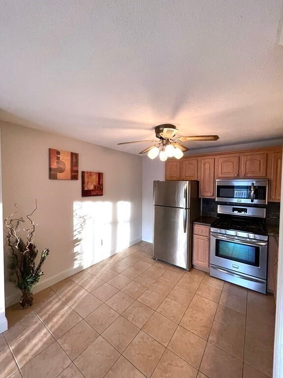 8 Kenmar Dr Unit 58, Billerica, MA 01821 Condo for Rent in Billerica