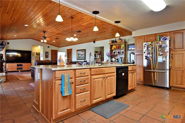 Foto del edificio - 4513 Center Point Rd