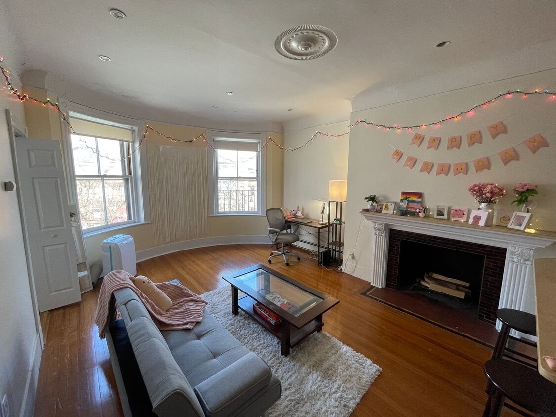 1bed in Back Bay No broker fee! - 1bed in Kenmore Boston No broker fee!