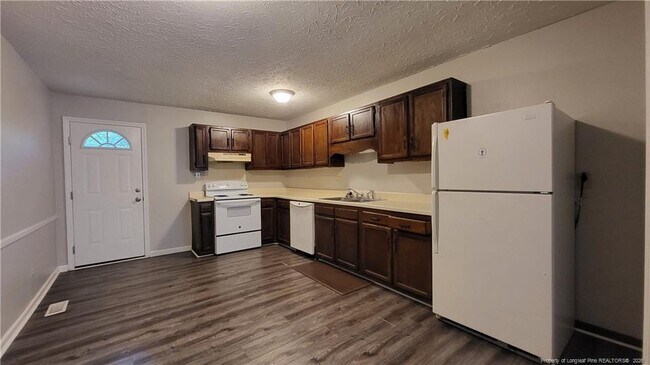 Foto del edificio - 6312 Marykirk Dr