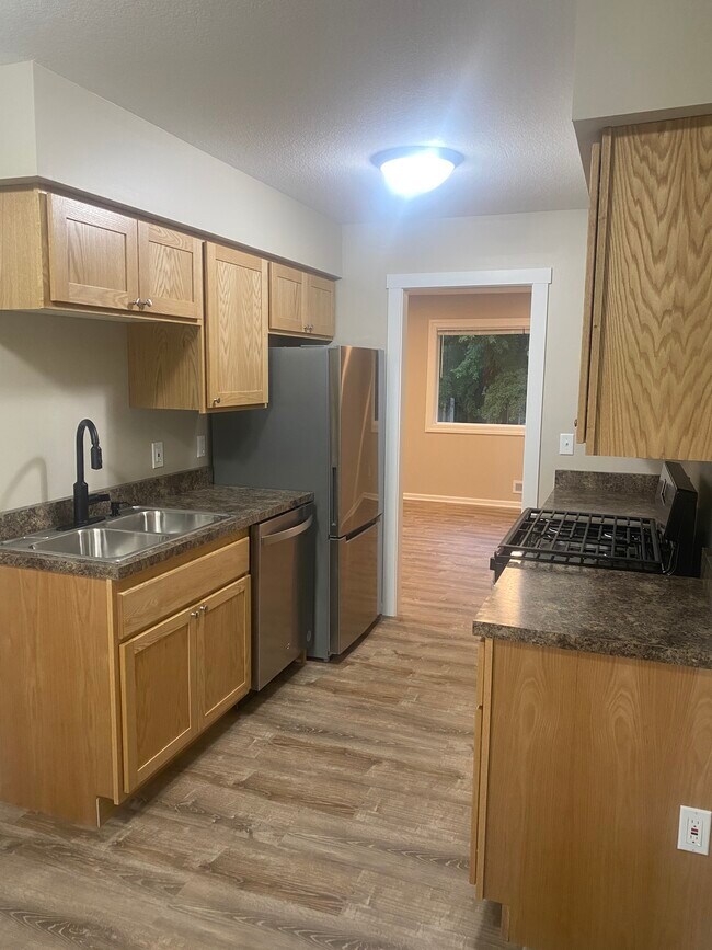 Foto del edificio - 15468 Pennock Ln