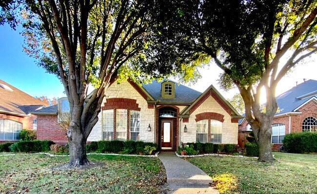 Front - 176 Bricknell Ln House