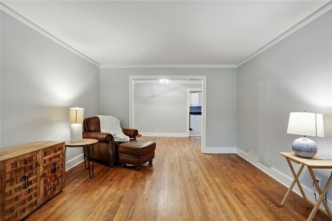 Foto del edificio - 1466 E Rock Springs Rd NE