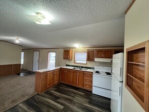 Building Photo - 3536 Loveside Terrace