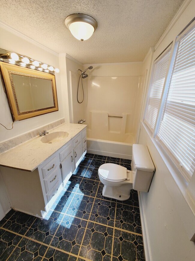 Foto del edificio - 2 bedroom in the heart of Gastonia
