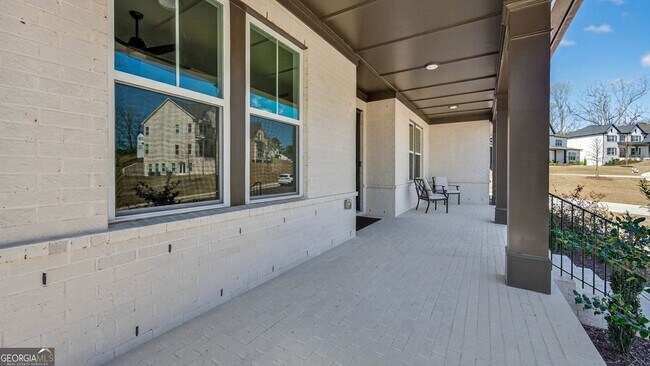 Foto del edificio - 512 Cedar Crest Cir