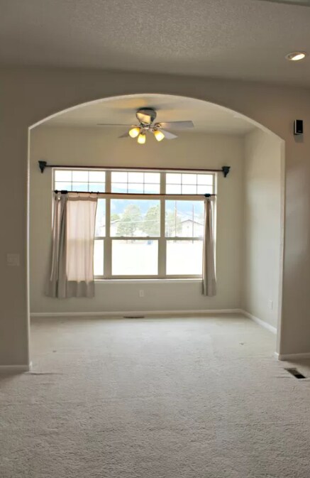 Foto del edificio - 5 Bedroom - Vista Montana