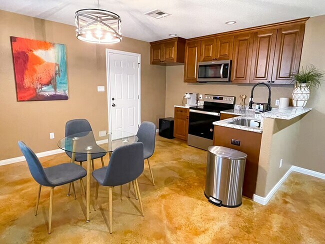 Foto del edificio - 1108 N 9th St