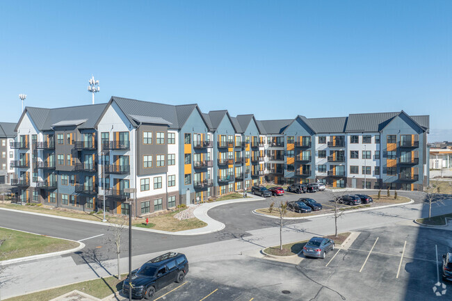 Building Photo - The Ruby at Brookfield Square