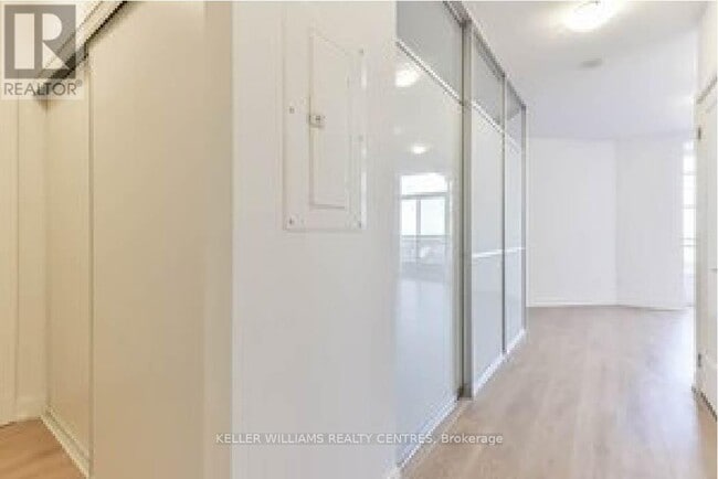 Building Photo - 540-540 Bur Oak Ave